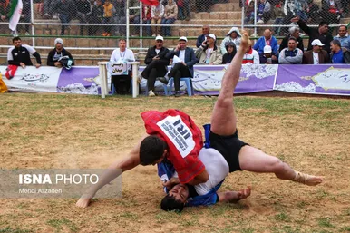 مسابقات کشتی با چوخه اسفراین