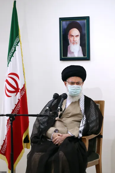دریافت دُز اول واکسن ایرانی کرونا توسط رهبر انقلاب