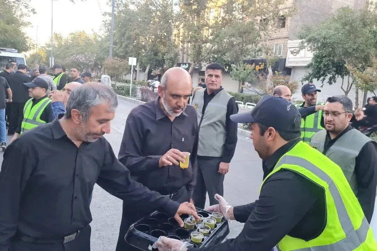 داغی که فراموش نمی‌شود | موکبی متفاوت برای پذیرایی از زائران رهبر شهید در مشهد
