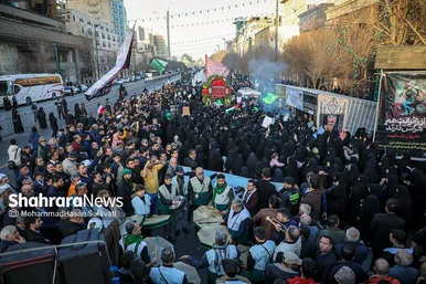 تشییع پیکر بانوی شهیده فاطمه دهقان از شهدای حادثه تروریستی کرمان