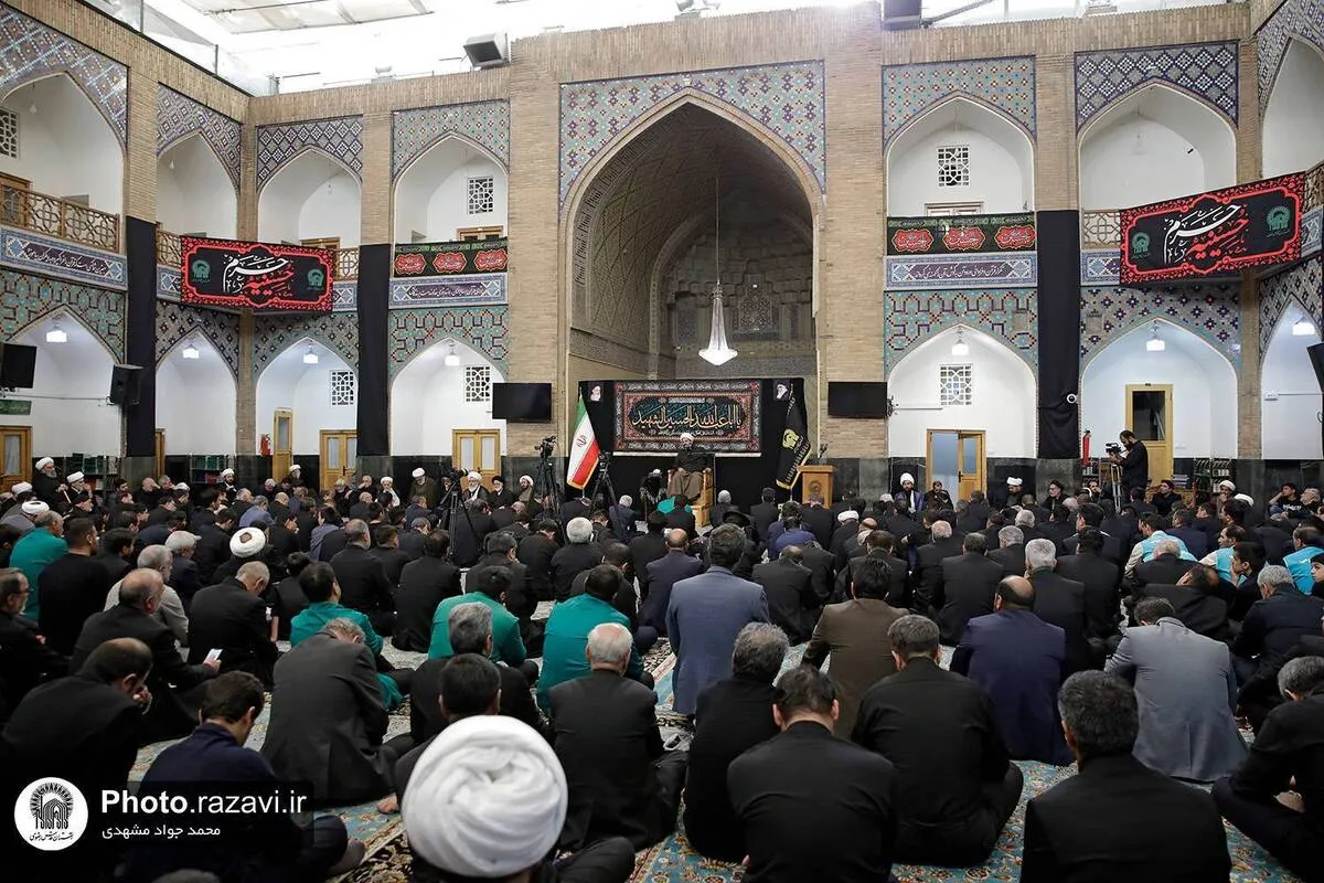 حرم امام رضا (ع) در روز تاسوعا غرق در ماتم و عزا شد + فیلم