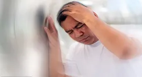 دلایل سرگیجه هنگام بلند شدن از حالت نشسته چیست؟