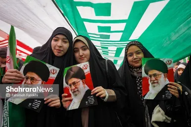 گزارش تصویری | نسل «z» پای کار انقلاب اسلامی