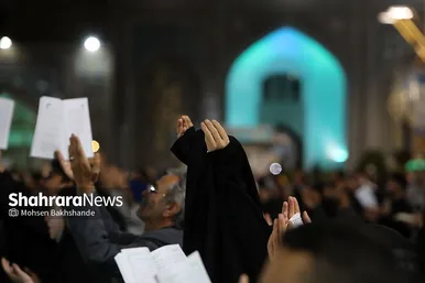 مراسم احیاء شب ۲۱ ماه رمضان در حرم مطهر رضوی