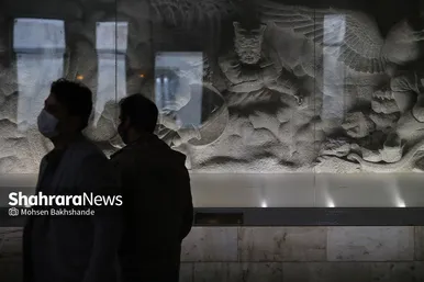 حضور گردشگران در آرامگاه فردوسی در نوروز ۱۴۰۱