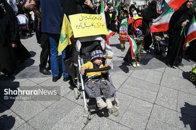 گزارش تصویری| راهپیمایی کالسکه سواران در اربعین رهبر شهید انقلاب در مشهد