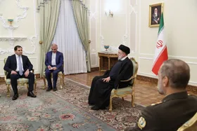 رئیس جمهور در دیدار با وزیر دفاع ارمنستان: هیچ تغییری در مرزها را نمی&zwnj;پذیریم