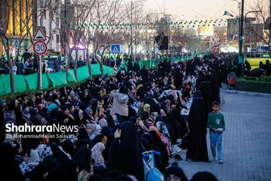 گزارش تصویری | بزرگ‌ترین سفره افطار جهان اسلام در جوار حرم مطهر امام‌رضا(ع)