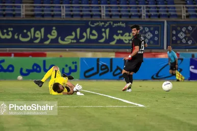 لیگ برتر فوتبال | مسابقه پدیده مشهد و گل گهر سیرجان‎