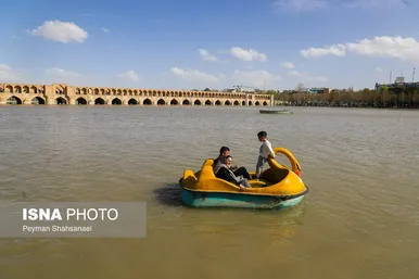 نوروزگردی | اصفهان سی و سه پل
