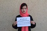 من بدون خواهرم به مکتب نمی‌روم | اعتراض مجازی به بسته بودن درب مدرسه به روی دختران افغان + عکس