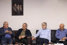 با دستور پزشکیان احکام اجرایی ۳۲ راهبرد مدیریت بحران آب به دستگاه&zwnj;های مسئول ابلاغ شد