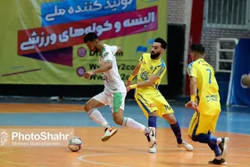 نتیجه بازی فرش&zwnj;آرای مشهد و آنا صنعت قم در لیگ برتر فوتسال | شکست سنگین شاگردان حسن&zwnj;زاده