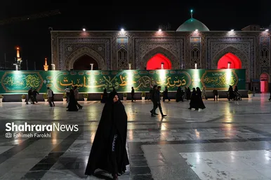 گزارش تصویری | حال و هوای حرم مطهر رضوی در شب شهادت ام‌ابیها،حضرت زهرا (س)