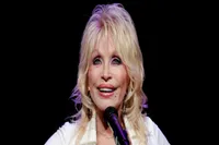«دالی پارتن» خواننده افسانه‌ای موسیقی کانتری، درگذشت