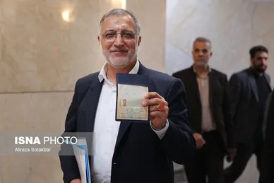 عکس‌هایی از سومین روز ثبت‌نام کاندیداهای چهاردهمین دوره انتخابات ریاست‌جمهوری ۱۴۰۳