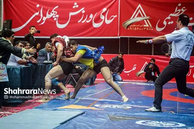 مسابقات کشتی با چوخه قهرمان قهرمانان در مشهد