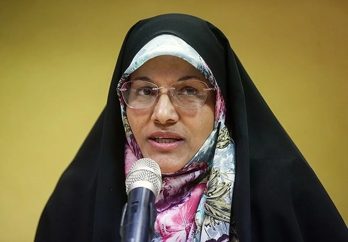 نماینده تهران: برخی از شروط حذف ارز ترجیحی عملیاتی نشد| آشفتگی بازار، مردم را با مشکل مواجه کرده است