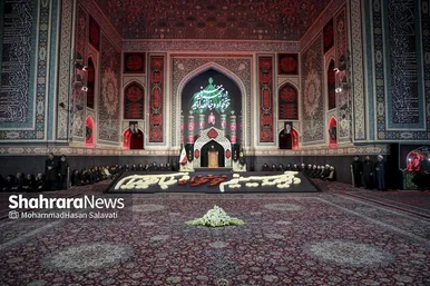 گزارش تصویری | آئین سنتی خطبه خوانی شب عاشورا در حرم مطهر رضوی