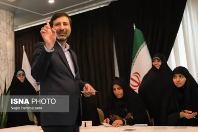 عکس‌هایی از حضور چهره‌های سیاسی پای صندوق‌های رأی