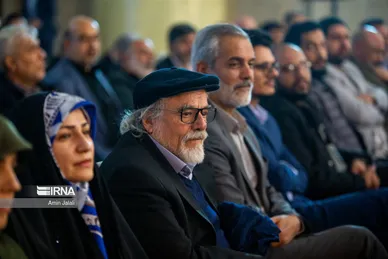 عکس‌هایی از افطاری رئیس جمهور با بازیگران