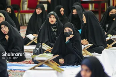 تشییع شهید گمنام در جمع دختران مدرسه امام رضا(ع) در مشهد