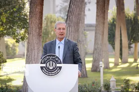 ربیعی: سپاه کانون تروریسم دولتی آمریکا را هدف قرار داد