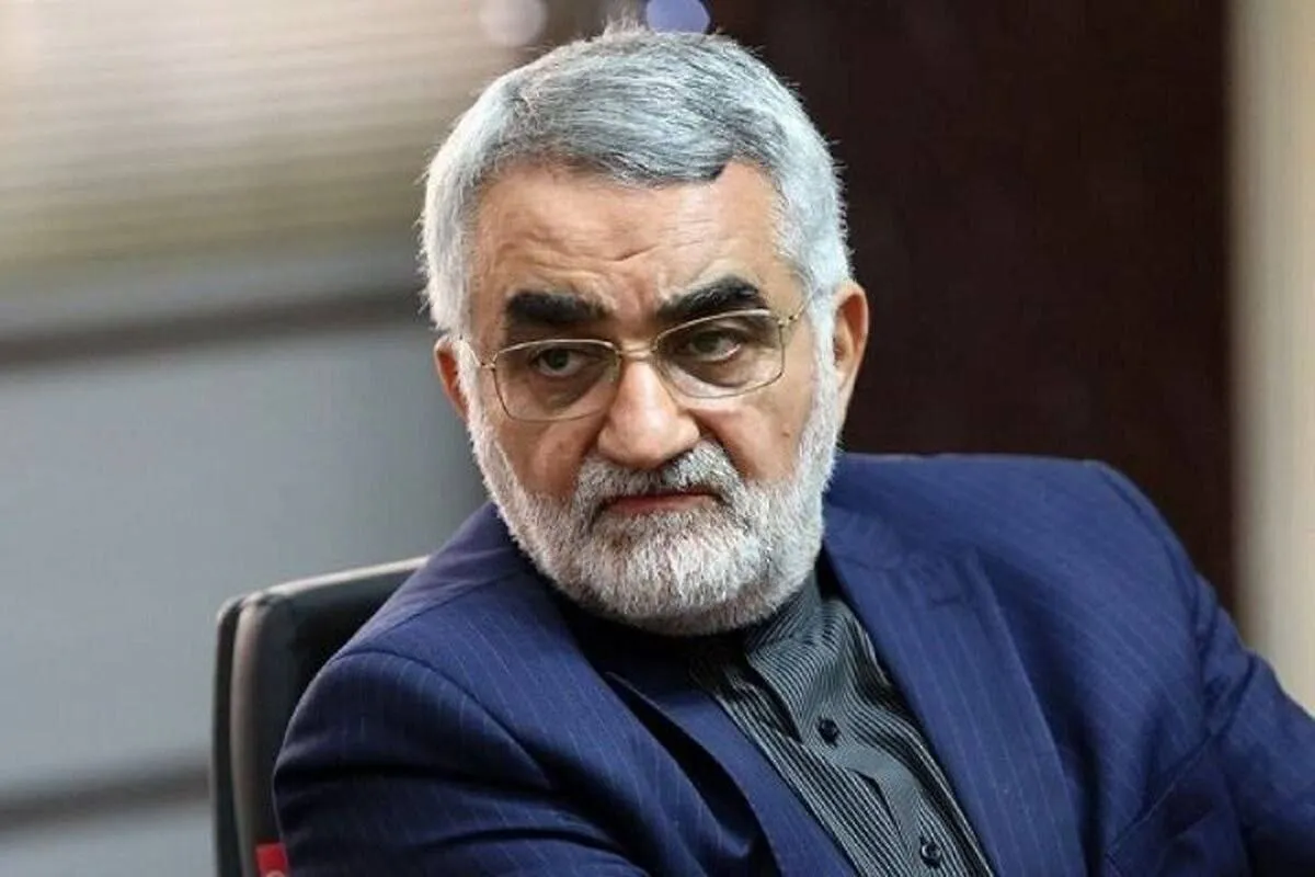 بروجردی خواستار اخراج سفرای تروئیکای اروپا از کشور و تعلیق همکاری‌ها با آژانس شد