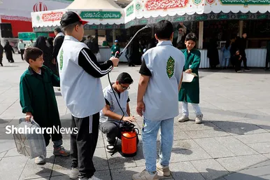 گزارش تصویری | موکب های خدمت رسان به زائران در روزهای پایان ماه صفر در عرصه میدان شهدا مشهد