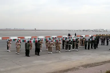 ورود پیکر مطهر ۱۲ شهید گمنام به مشهد