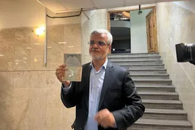 محمود صادقی در انتخابات ریاست&zwnj;جمهوری ۱۴۰۳ ثبت&zwnj;نام کرد + فیلم