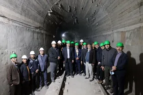 نایب&zwnj;رئیس کمیسیون عمران، حمل&zwnj;ونقل و ترافیک شورای اسلامی شهر مشهد مقدس خبر داد: تخصیص اعتبار بیش از ۳ هزار میلیاردی مدیریت شهری برای فاز یک خط ۳ متروی مشهد