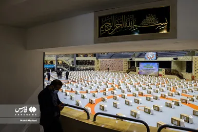 کمک مؤمنانه قهرمانان کشتی