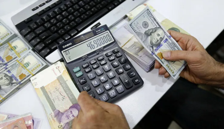 قیمت دلار کاهش می‌یابد؟