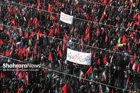 ویدئو | نخستین تصویر از آماده&zwnj;سازی خودروی حامل پیکر مطهر رهبر شهید انقلاب اسلامی و شهدای خانواده ایشان در مراسم تشییع تهران