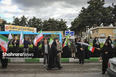 گزارش تصویری | تشکیل زنجیره انسانی مردم در کنار نیروگاه حرارتی مشهد