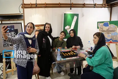 عکس‌هایی از کارگاه هنرهای تجسمی «ایران من»