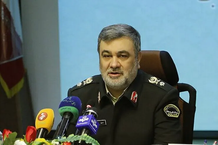 فرمانده کل انتظامی: پلیس هیچ‌گاه مقابل مردم نیست| در مقابل تحرکات اخیر خویشتنداری کردیم