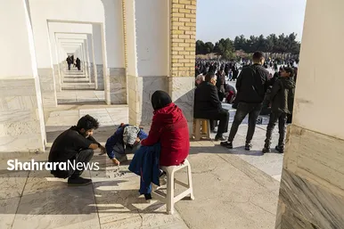 آیین چراغ برات در آرامگاه خواجه ربیع