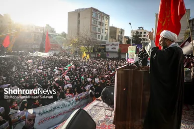 تشییع دو تن از شهدای حمله تروریستی کرمان در مشهد