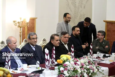 گزارش تصویری | نشست استاندار خراسان رضوی با اعضای تیم ملی ۹۸