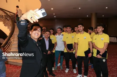 مراسم بدرقه تیم ملی فوتسال افغانستان در مشهد با حضور خداداد عزیزی