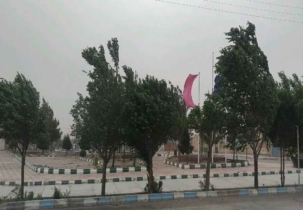 وزش باد شدید و بارش در راه پایتخت (۱۲ مهر ۱۴۰۲)