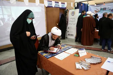 بازدید وزیر ورزش و جوانان از نمایشگاه «هم آهنگ»