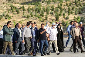 اقدامات شاخص شهرداری مشهد در &laquo;کوه پارک&raquo;؛ از پارکینگ تا سینما ماشین