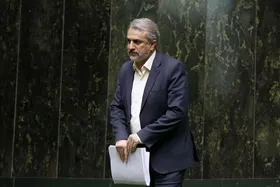 معاون پارلمانی رئیس&zwnj;جمهور: دولت از فاطمی&zwnj;امین حمایت می&zwnj;کند