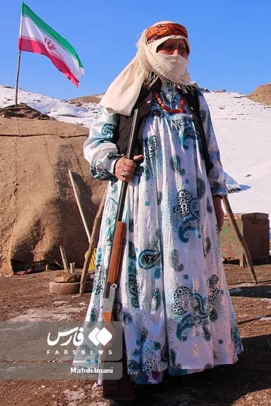 مادرانِ آبادی