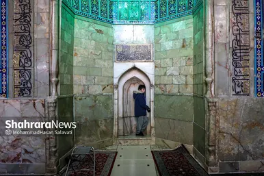 آیین معنوی اعتکاف در حرم امام رضا (ع)