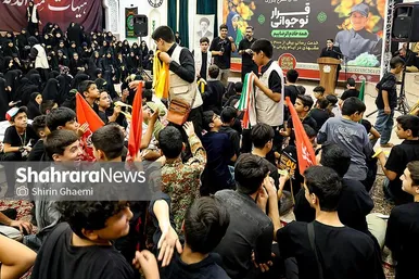 گزارش تصویری | قرار نوجوانی؛ آغاز خدمت خادمان نوجوان مشهدی در دهه آخر ماه صفر