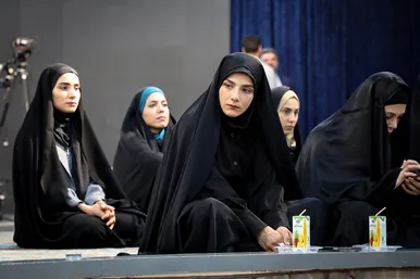 عرض ارادت قهرمانان ورزش ایران در بارگاه منور رضوی